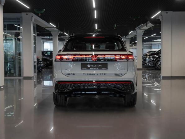 Volkswagen Tiguan III (China Market) с пробегом 2026 года, цена 4 900 000 рублей, 50 км, внедорожник, Автокод Объявления