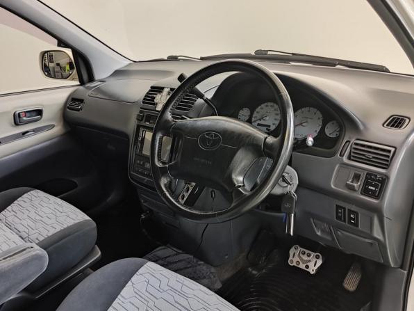 Toyota Ipsum I (M10) с пробегом 1999 года, цена 650 000 рублей, 306987 км, минивэн, Автокод Объявления