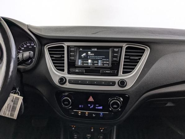 Hyundai Solaris II с пробегом 2020 года, цена 1 250 000 рублей, 142535 км, седан, Автокод Объявления