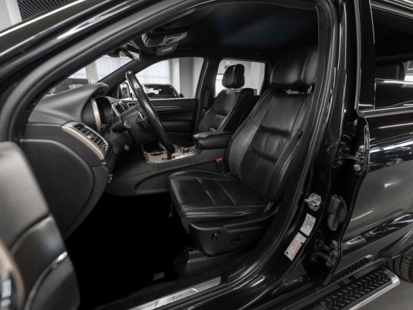 Jeep Grand Cherokee IV (WK2) Рестайлинг с пробегом 2013 года, цена 1 940 000 рублей, 256464 км, внедорожник, Автокод Объявления