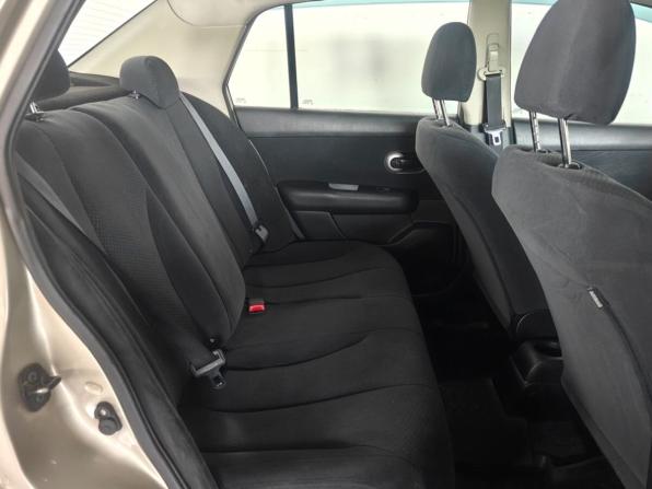 Nissan Tiida I Рестайлинг с пробегом 2013 года, цена 899 000 рублей, 72536 км, седан, Автокод Объявления