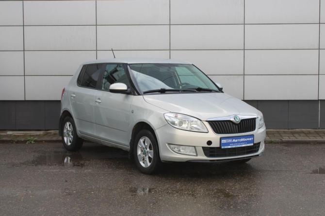 Skoda Fabia II Рестайлинг с пробегом 2012 года, цена 415 000 рублей, 254853 км, хэтчбек, Автокод Объявления