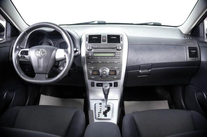 Toyota Corolla X (E140 E150) Рестайлинг с пробегом 2010 года, цена 1 049 000 рублей, 191025 км, седан, Автокод Объявления