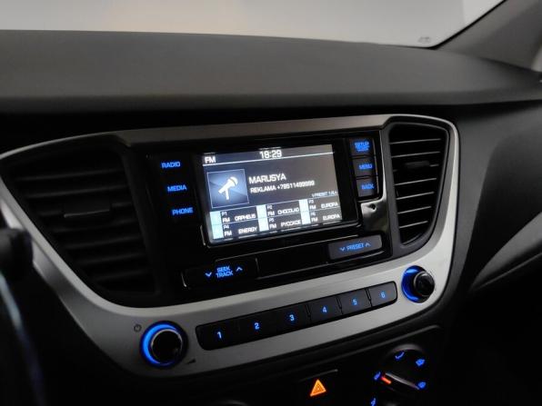 Hyundai Solaris II с пробегом 2017 года, цена 1 051 000 рублей, 155000 км, седан, Автокод Объявления
