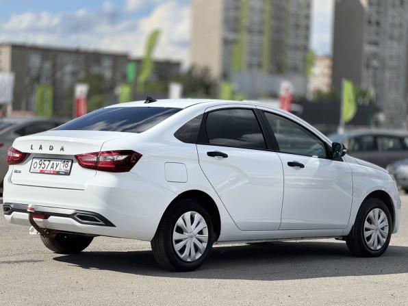 Lada (ВАЗ) Vesta I Рестайлинг (NG) с пробегом 2024 года, цена 1 159 000 рублей, 51072 км, седан, Автокод Объявления