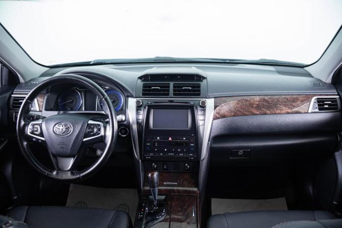 Toyota Camry VII (XV50) Рестайлинг с пробегом 2015 года, цена 1 799 000 рублей, 209075 км, седан, Автокод Объявления