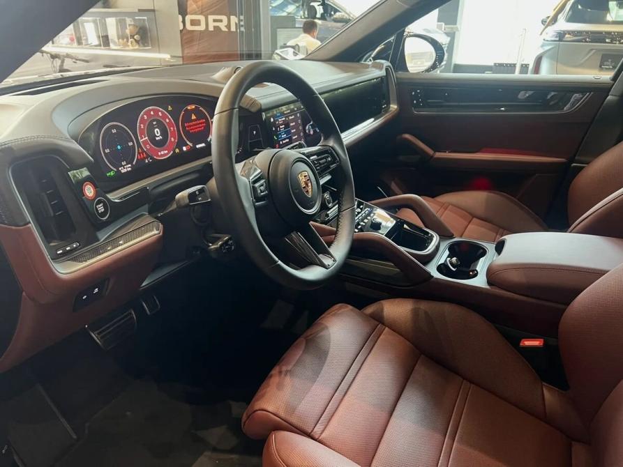 Porsche Cayenne III Рестайлинг Екатеринбург  - изображение 17