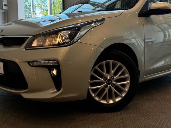 Kia Rio IV с пробегом 2019 года, цена 1 620 000 рублей, 43000 км, седан, Автокод Объявления