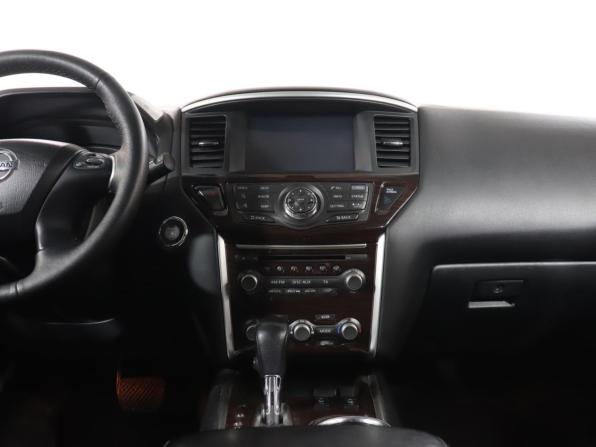 Nissan Pathfinder IV с пробегом 2015 года, цена 1 799 000 рублей, 189972 км, внедорожник, Автокод Объявления