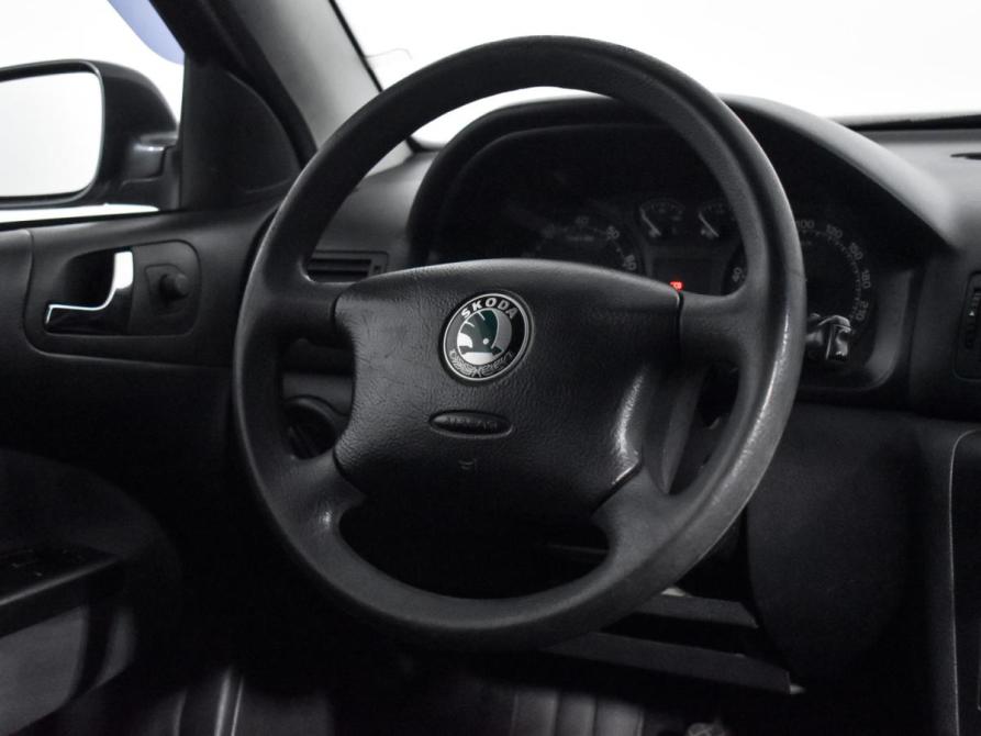 Skoda Octavia I (A4) Рестайлинг Санкт-Петербург  - изображение 16