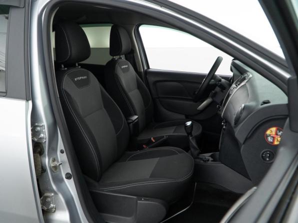 Renault Logan II Рестайлинг с пробегом 2021 года, цена 1 249 999 рублей, 50908 км, седан, Автокод Объявления