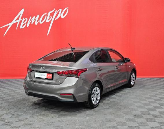 Hyundai Solaris II с пробегом 2019 года, цена 1 399 000 рублей, 121036 км, седан, Автокод Объявления