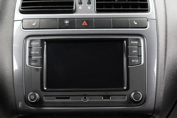Volkswagen Polo V Рестайлинг с пробегом 2019 года, цена 1 199 000 рублей, 107292 км, седан, Автокод Объявления