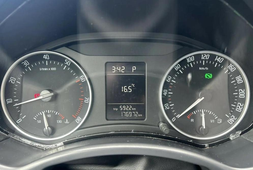 Skoda Octavia II (A5) Рестайлинг Набережные Челны  - изображение 10