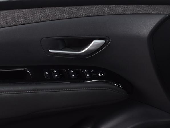 Hyundai Tucson IV с пробегом 2024 года, цена 3 539 995 рублей, 49548 км, внедорожник, Автокод Объявления