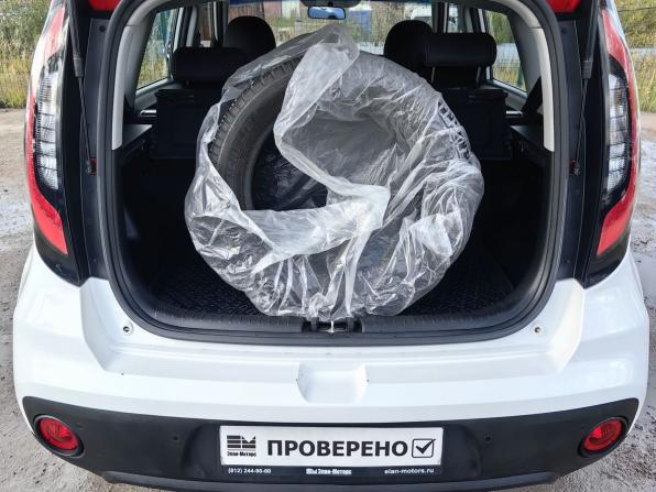Kia Soul II Рестайлинг с пробегом 2018 года, цена 1 139 000 рублей, 182000 км, хэтчбек, Автокод Объявления