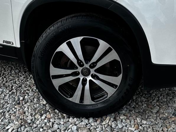 Kia Sorento II Рестайлинг с пробегом 2018 года, цена 2 148 000 рублей, 52362 км, внедорожник, Автокод Объявления