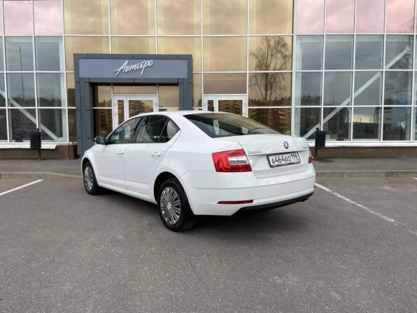 Skoda Octavia III (A7) Рестайлинг с пробегом 2017 года, цена 1 465 000 рублей, 103172 км, лифтбек, Автокод Объявления
