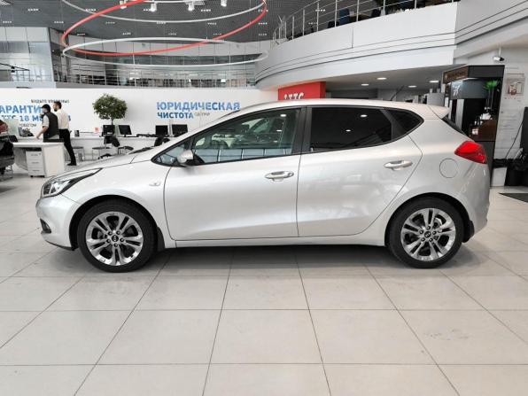 Kia Ceed II с пробегом 2012 года, цена 850 000 рублей, 231236 км, хэтчбек, Автокод Объявления