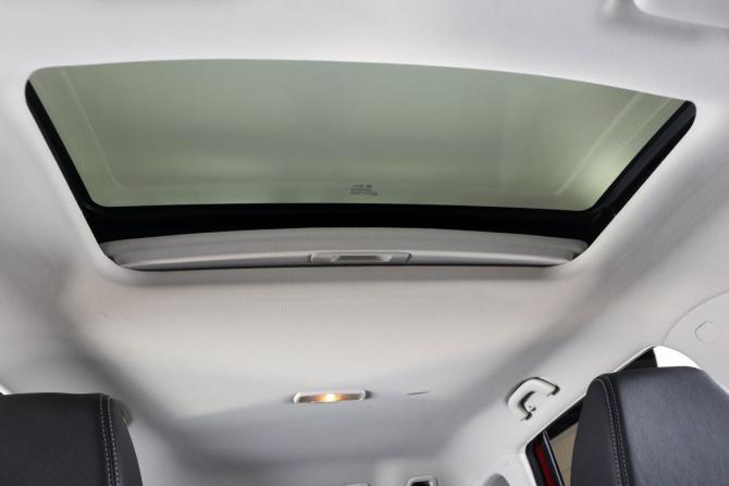 Chevrolet Captiva II с пробегом 2022 года, цена 1 799 000 рублей, 37000 км, внедорожник, Автокод Объявления