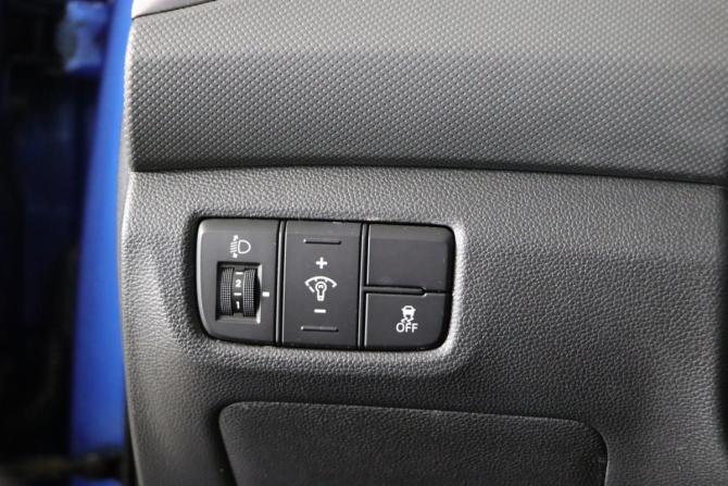 Hyundai Creta I с пробегом 2018 года, цена 1 879 990 рублей, 136500 км, внедорожник, Автокод Объявления