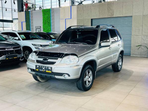Chevrolet Niva I Рестайлинг с пробегом 2012 года, цена 565 000 рублей, 268631 км, внедорожник, Автокод Объявления