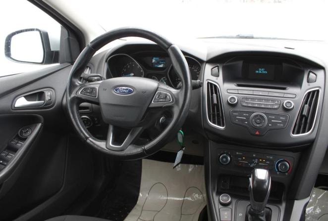Ford Focus III Рестайлинг с пробегом 2017 года, цена 978 000 рублей, 104231 км, хэтчбек, Автокод Объявления