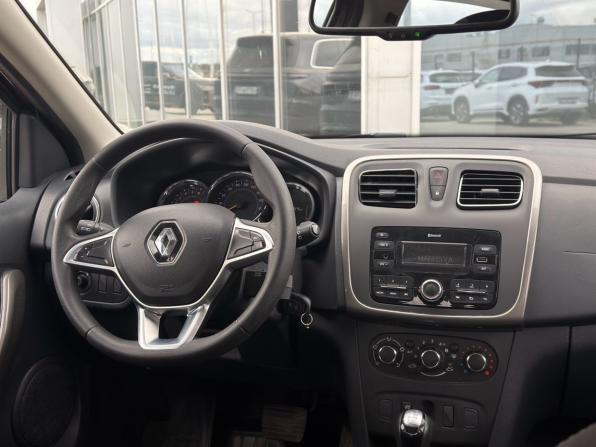 Renault Sandero II Рестайлинг с пробегом 2018 года, цена 1 249 000 рублей, 58800 км, хэтчбек, Автокод Объявления
