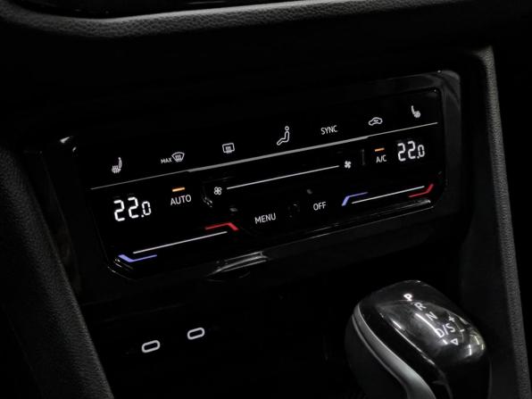 Volkswagen Tiguan II Рестайлинг с пробегом 2022 года, цена 3 155 000 рублей, 30461 км, внедорожник, Автокод Объявления