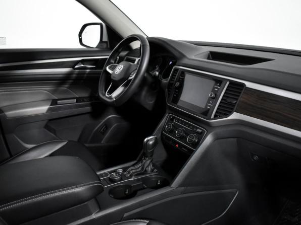 Volkswagen Atlas I Рестайлинг с пробегом 2021 года, цена 3 599 990 рублей, 77000 км, внедорожник, Автокод Объявления