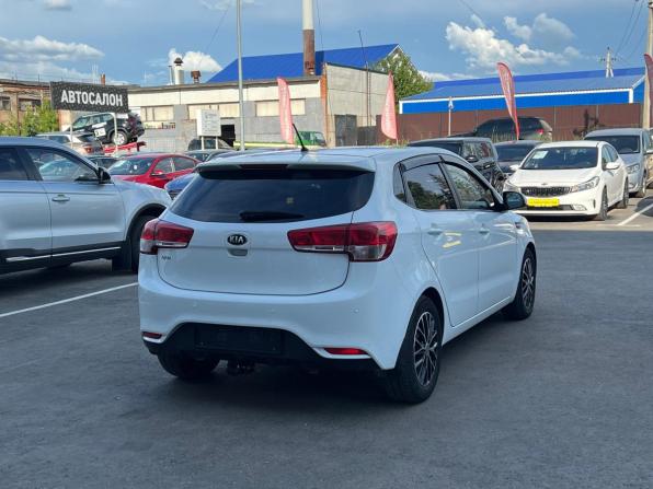 Kia Rio III Рестайлинг с пробегом 2016 года, цена 750 000 рублей, 259712 км, хэтчбек, Автокод Объявления