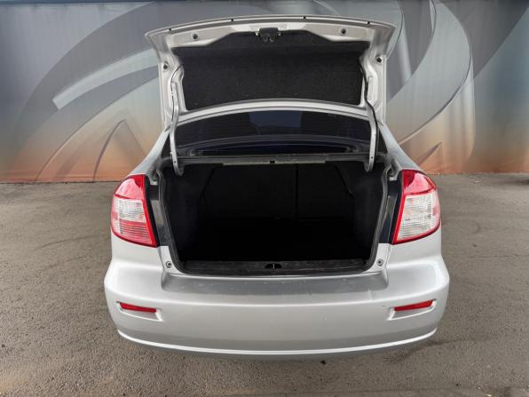 Suzuki SX4 I (Classic) Рестайлинг с пробегом 2010 года, цена 780 000 рублей, 215720 км, седан, Автокод Объявления