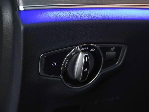Mercedes-Benz E-Класс V (W213 S213 C238) Рестайлинг с пробегом 2021 года, цена 4 877 077 рублей, 114712 км, седан, Автокод Объявления