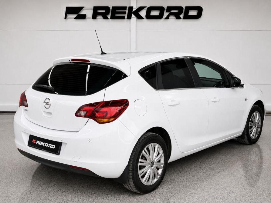 Opel Astra J Уфа  - изображение 4