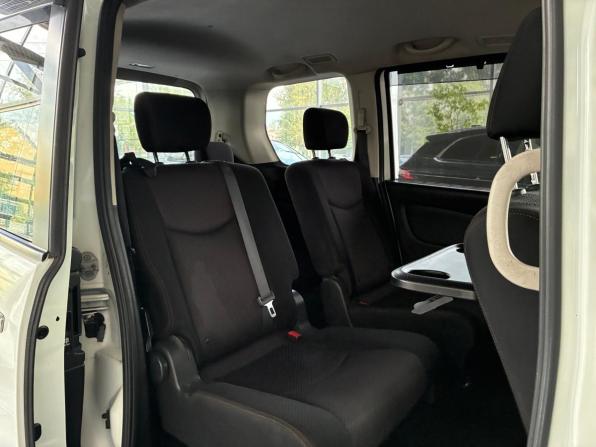 Nissan Serena IV (C26) с пробегом 2013 года, цена 990 000 рублей, 180000 км, минивэн, Автокод Объявления