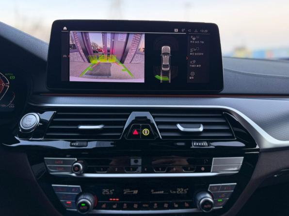 BMW 5 серии VII (G30/G31/G38) Рестайлинг с пробегом 2022 года, цена 4 390 000 рублей, 136082 км, седан, Автокод Объявления