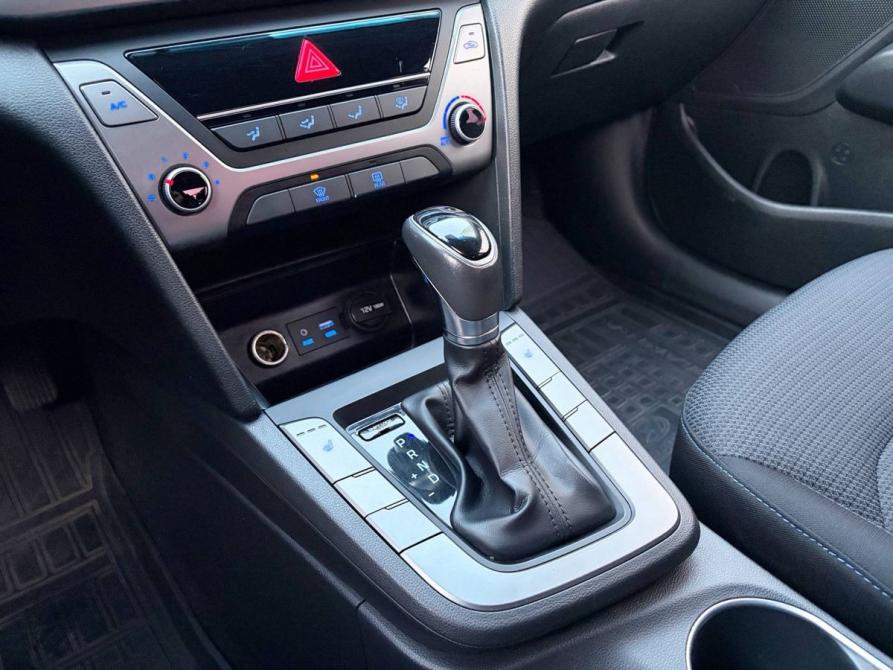 Hyundai Elantra VI (AD) Санкт-Петербург  - изображение 12