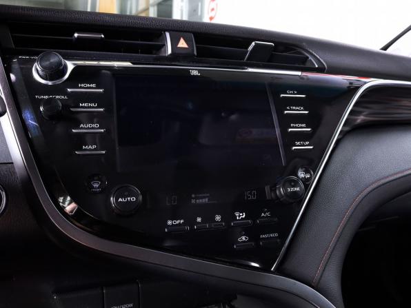 Toyota Camry VIII (XV70) с пробегом 2020 года, цена 2 800 000 рублей, 98927 км, седан, Автокод Объявления
