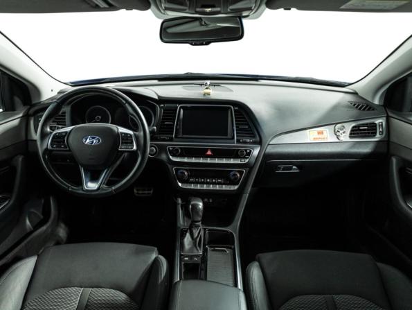 Hyundai Sonata VII (LF) Рестайлинг с пробегом 2017 года, цена 2 150 000 рублей, 53000 км, седан, Автокод Объявления