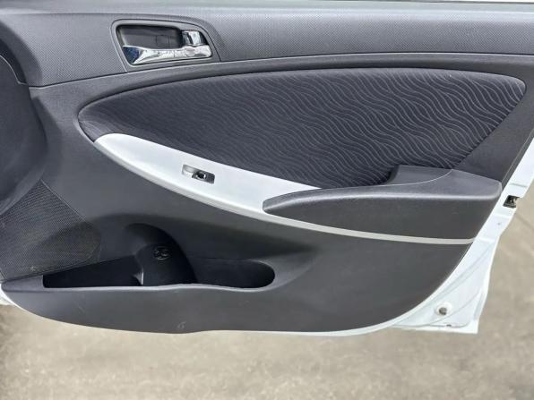 Hyundai Solaris I с пробегом 2013 года, цена 769 000 рублей, 133449 км, седан, Автокод Объявления