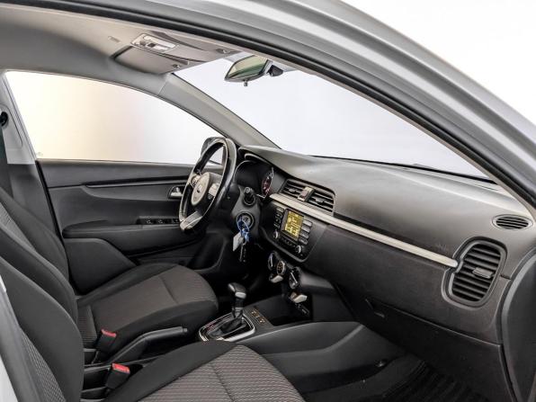 Kia Rio IV с пробегом 2018 года, цена 1 325 000 рублей, 103536 км, седан, Автокод Объявления