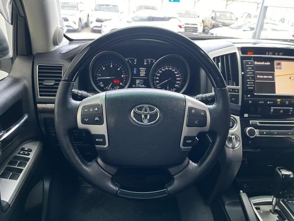Toyota Land Cruiser 200 Series с пробегом 2012 года, цена 3 210 000 рублей, 317830 км, внедорожник, Автокод Объявления