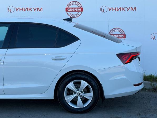 Skoda Octavia IV (A8) с пробегом 2020 года, цена 2 299 000 рублей, 98783 км, лифтбек, Автокод Объявления