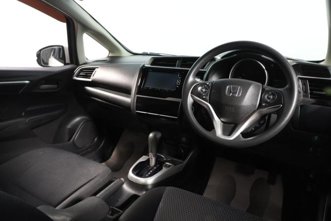 Honda Fit III Рестайлинг с пробегом 2019 года, цена 1 259 000 рублей, 139000 км, хэтчбек, Автокод Объявления