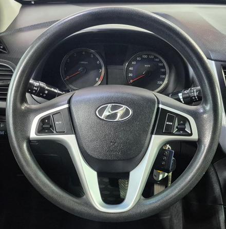 Hyundai Solaris I Рестайлинг с пробегом 2014 года, цена 990 000 рублей, 91282 км, седан, Автокод Объявления
