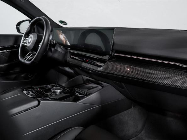 BMW 5 серии VIII (G60/G61/G68) с пробегом 2023 года, цена 7 315 300 рублей, 35935 км, седан, Автокод Объявления