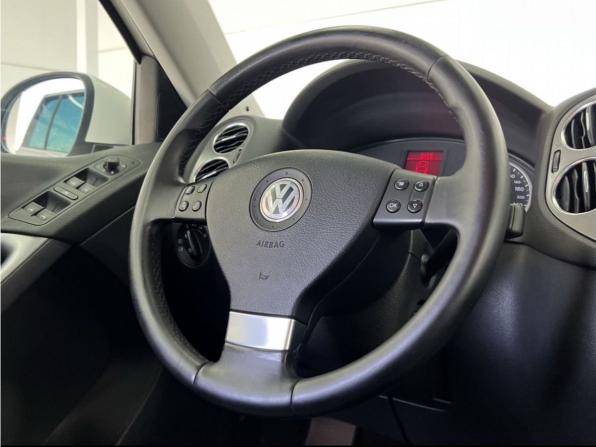Volkswagen Tiguan I с пробегом 2009 года, цена 1 099 000 рублей, 189234 км, внедорожник, Автокод Объявления