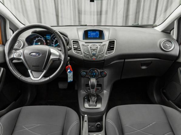Ford Fiesta Mk6 Рестайлинг с пробегом 2015 года, цена 1 120 000 рублей, 87417 км, седан, Автокод Объявления