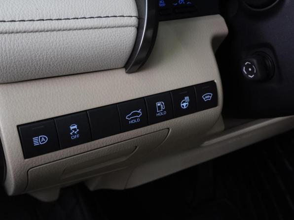 Toyota Camry VIII (XV70) Рестайлинг с пробегом 2022 года, цена 3 244 000 рублей, 68676 км, седан, Автокод Объявления
