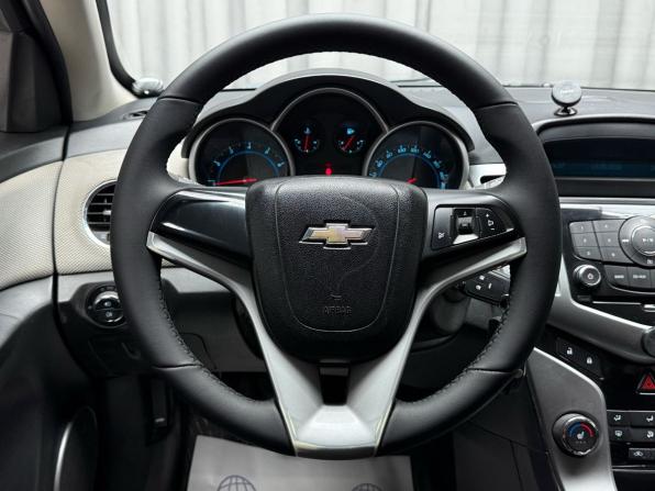 Chevrolet Cruze I с пробегом 2011 года, цена 649 000 рублей, 123456 км, седан, Автокод Объявления